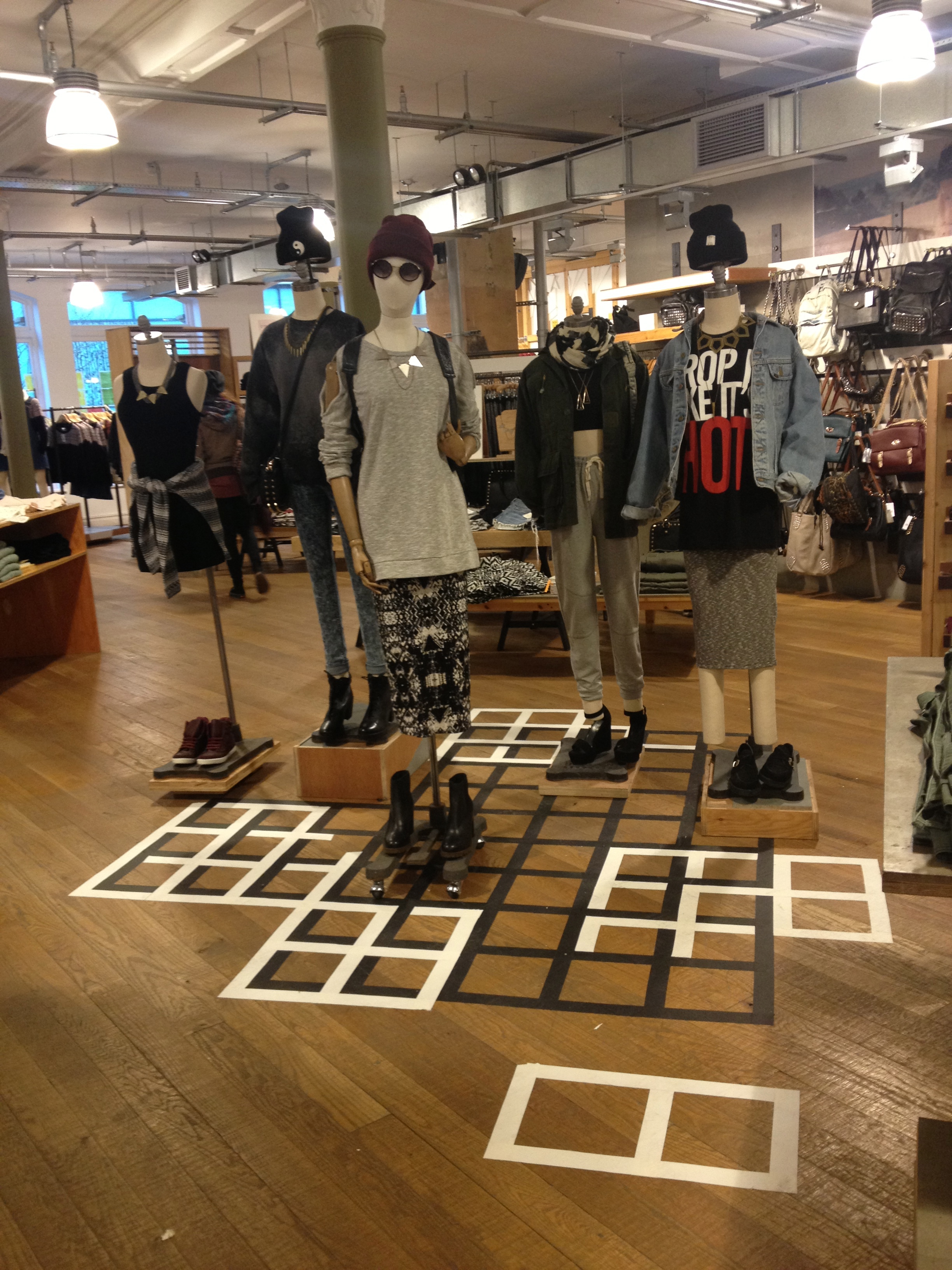 Urban Outfitters Visual Merchandising & Store Design Placement ...